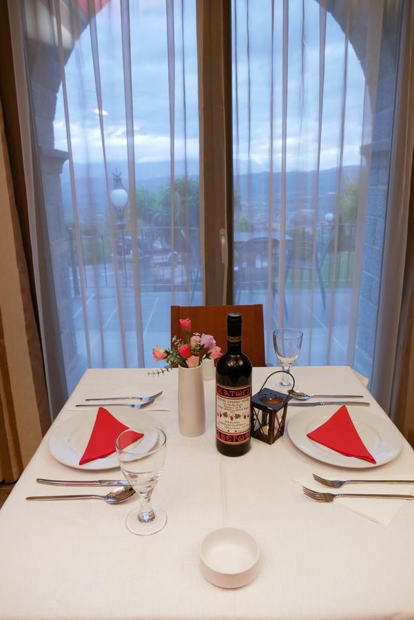 Hotel Rodovoli 코니차 외부 사진