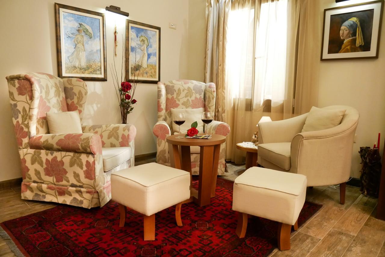 Hotel Rodovoli 코니차 외부 사진